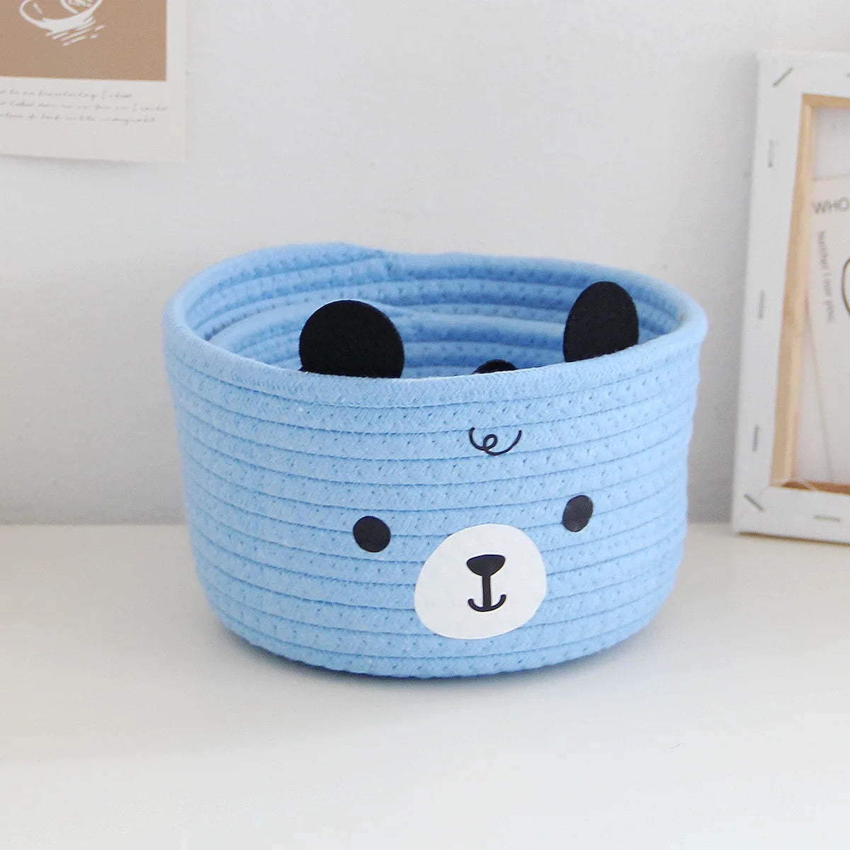 Petits paniers de rangement en rotin
