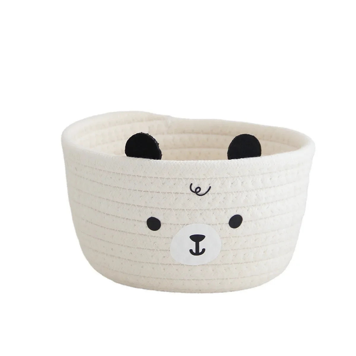 Petits paniers de rangement en rotin