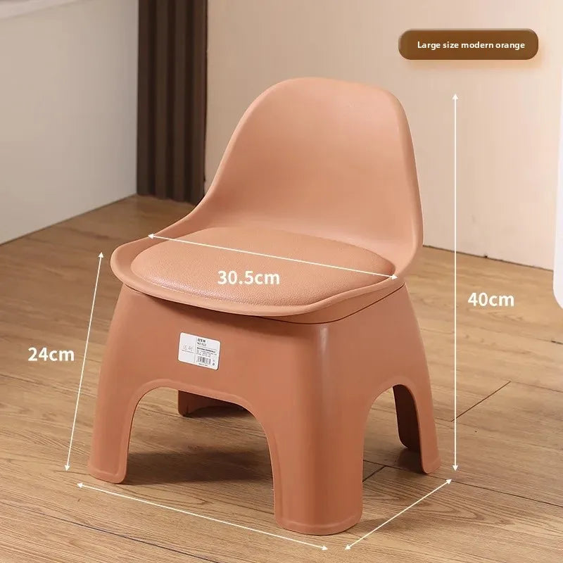 Chaises enfant en plastique