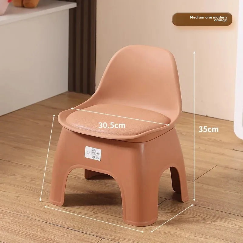 Chaises enfant en plastique