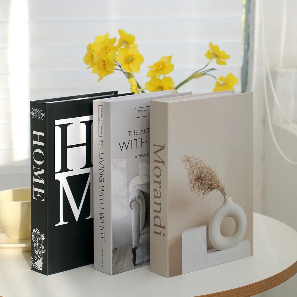 Faux livres décoratifs