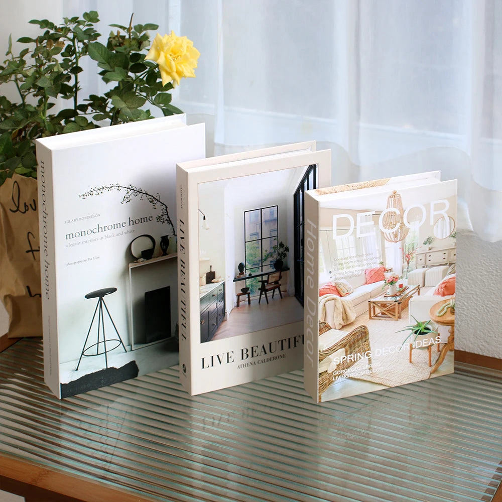 Faux livres décoratifs