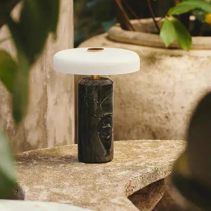 Lampe LED champignon en marbre