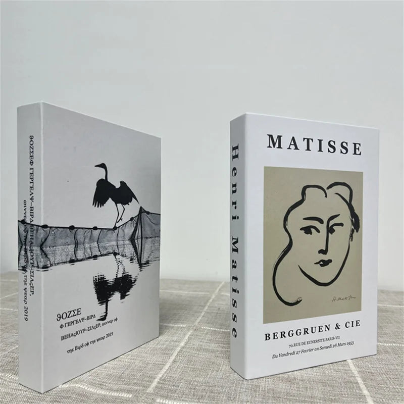 Faux livres décoratifs