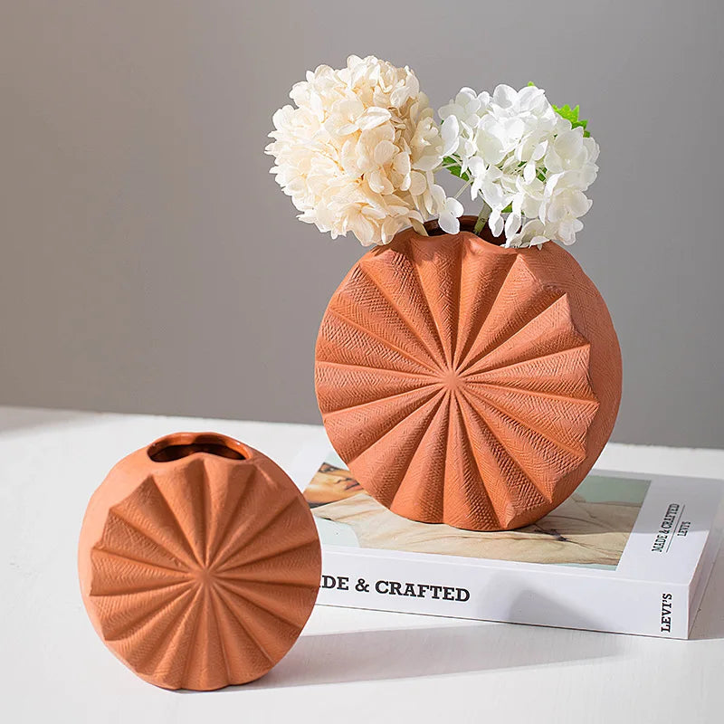 Vase rond en céramique terracotta – Élégance naturelle & design bohème