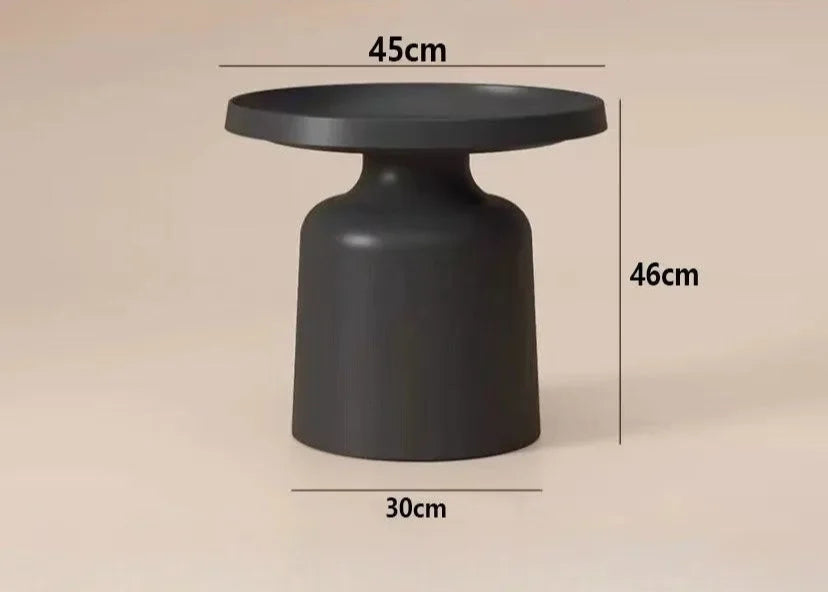 Petites tables basses en métal