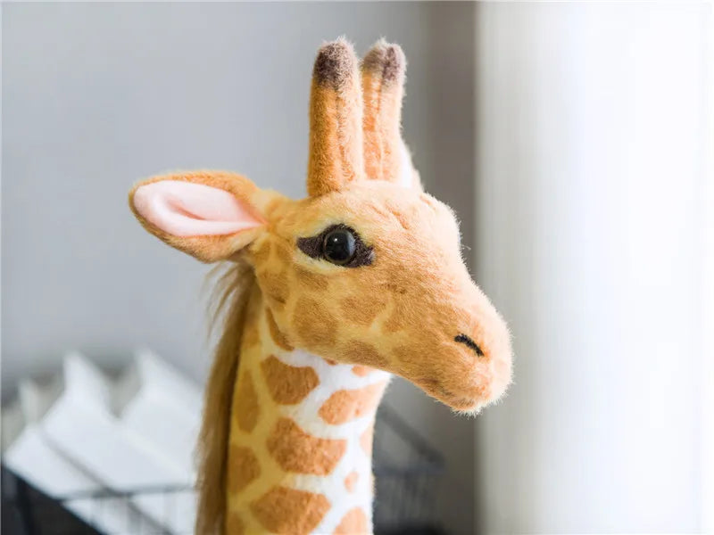 Grande girafe en peluche douce