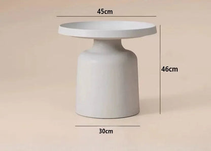 Petites tables basses en métal