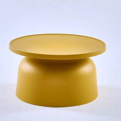 Petites tables en plastique