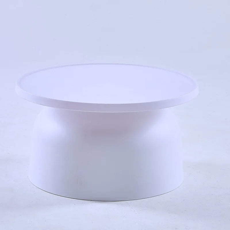 Petites tables en plastique