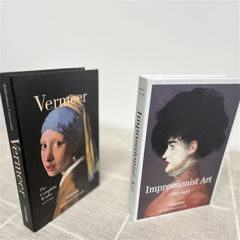 Faux livres décoratifs