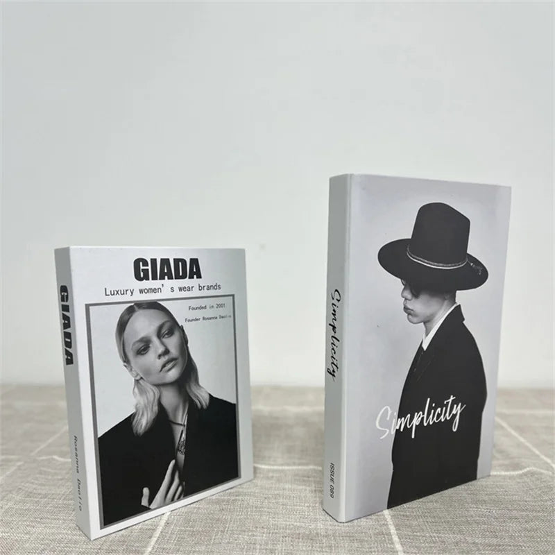 Faux livres décoratifs