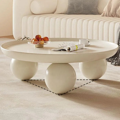 Table basse design en métal blanc