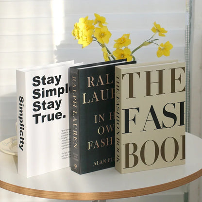 Faux livres décoratifs