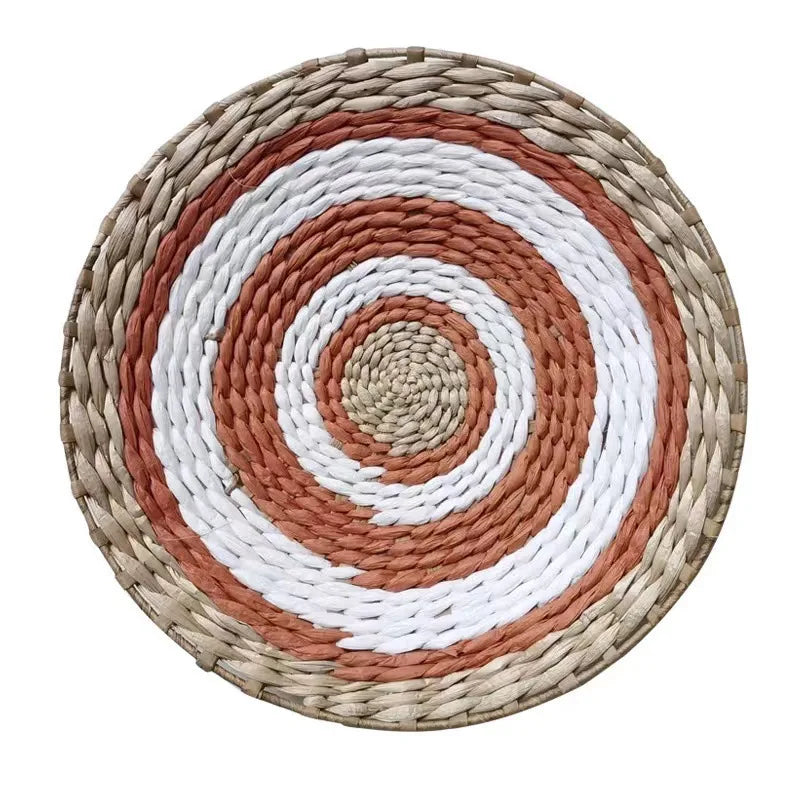 Assiettes murales en rotin tissé