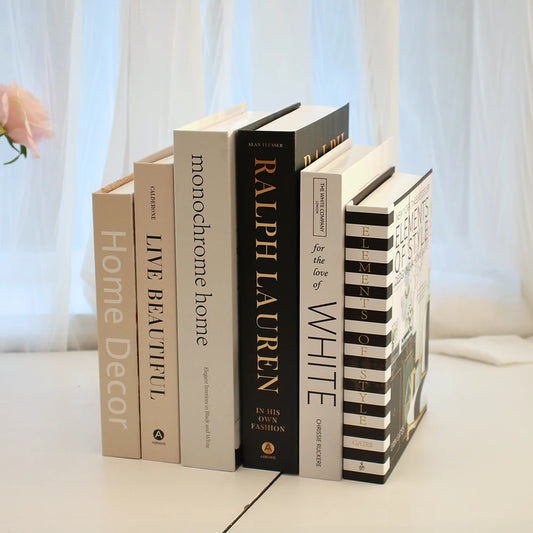 Faux livres décoratifs
