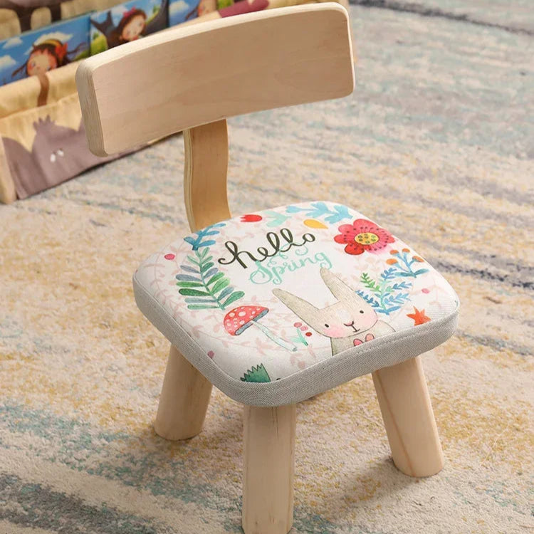 Petites chaises enfants en bois
