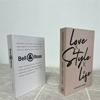 Faux livres décoratifs