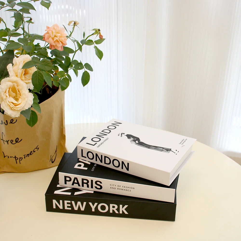 Faux livres décoratifs