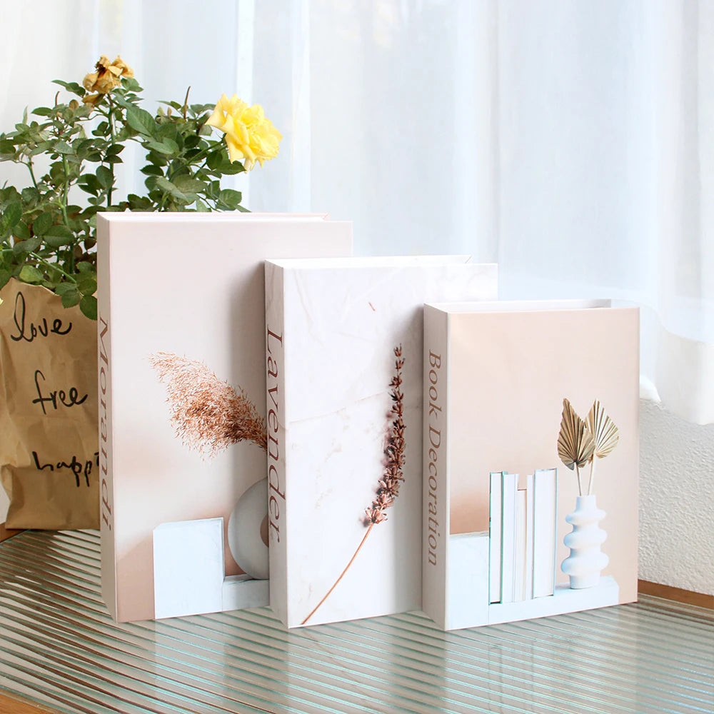 Faux livres décoratifs