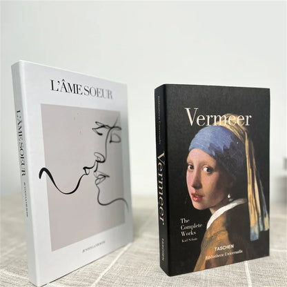 Faux livres décoratifs