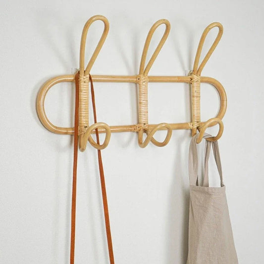 Porte-manteau en rotin naturel