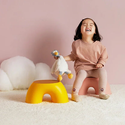 Tabourets design original en plastique