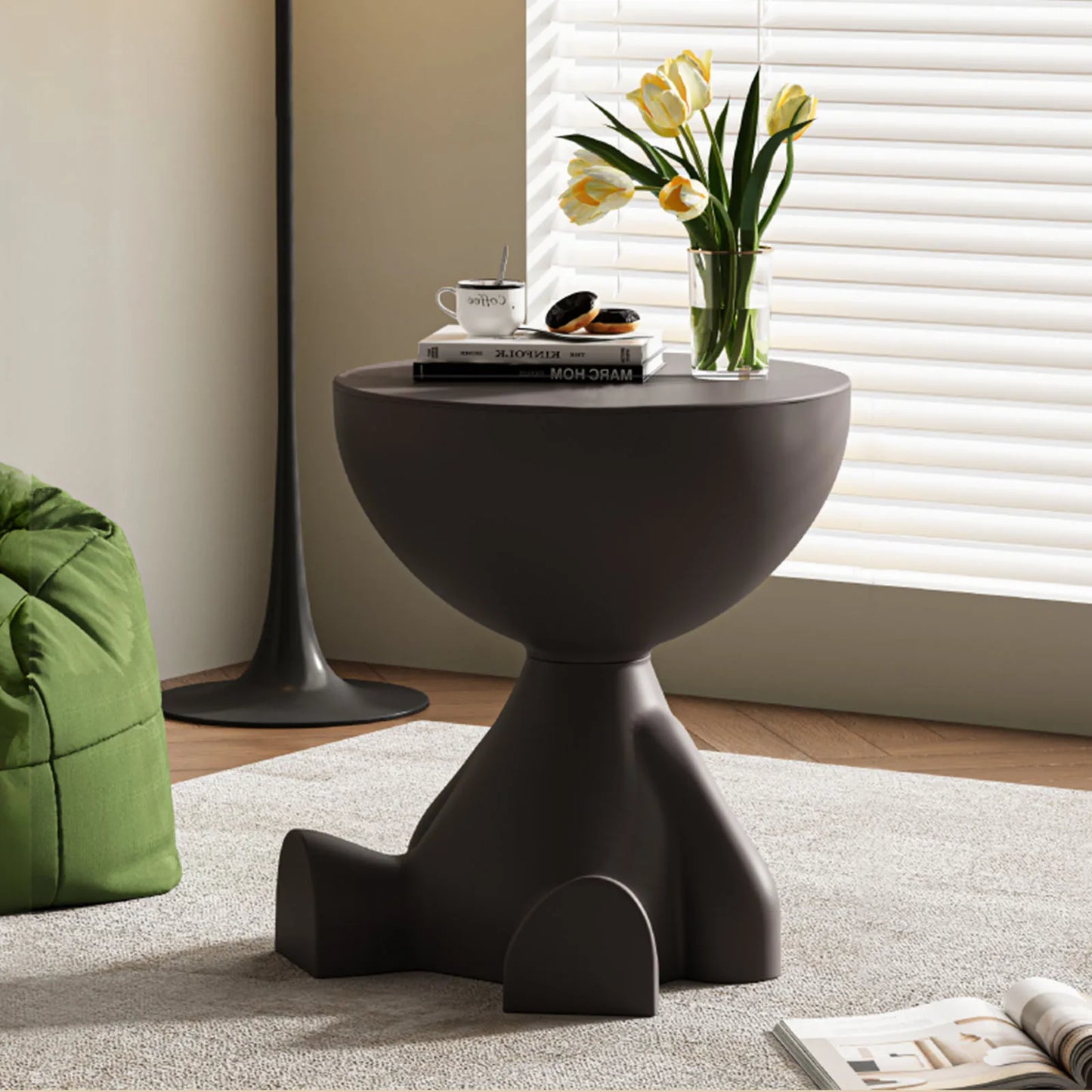 Table d’appoint ludique avec rangement