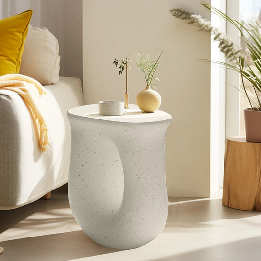 Petite table d’appoint en béton blanc – Design minimaliste