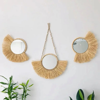 Miroir en acrylique avec encadrement de paille