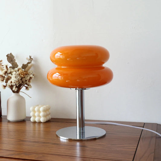 Lampe de table design en métal