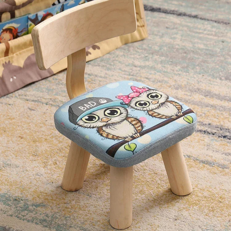 Petites chaises enfants en bois