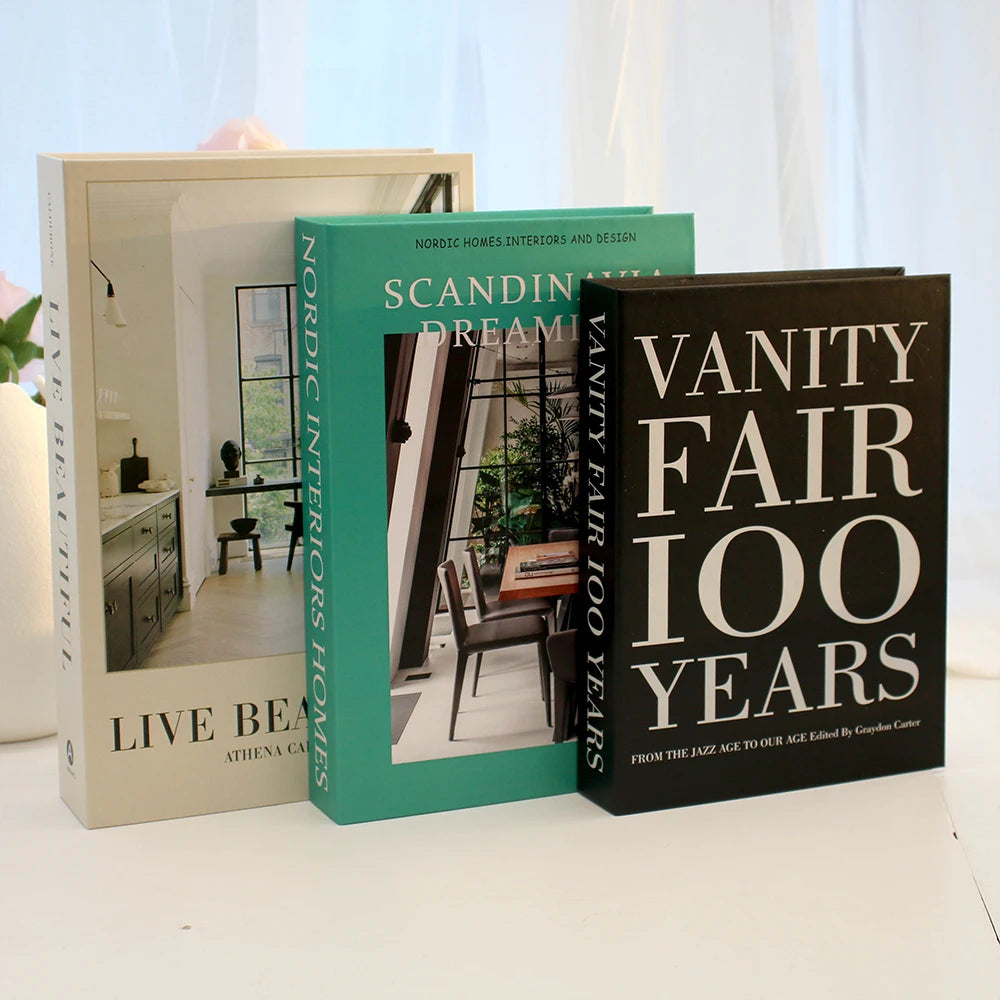 Faux livres décoratifs
