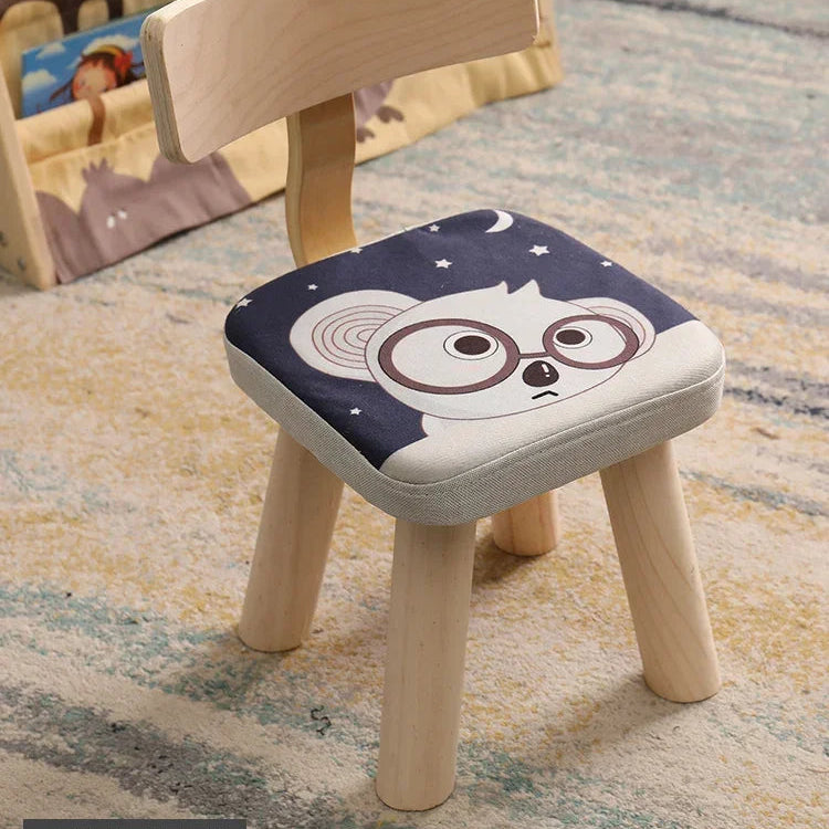 Petites chaises enfants en bois