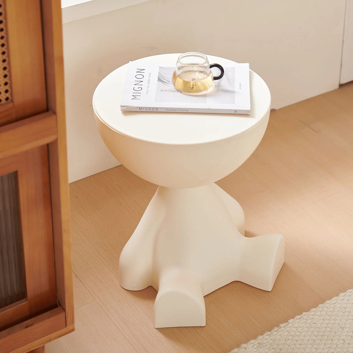Table d’appoint ludique avec rangement