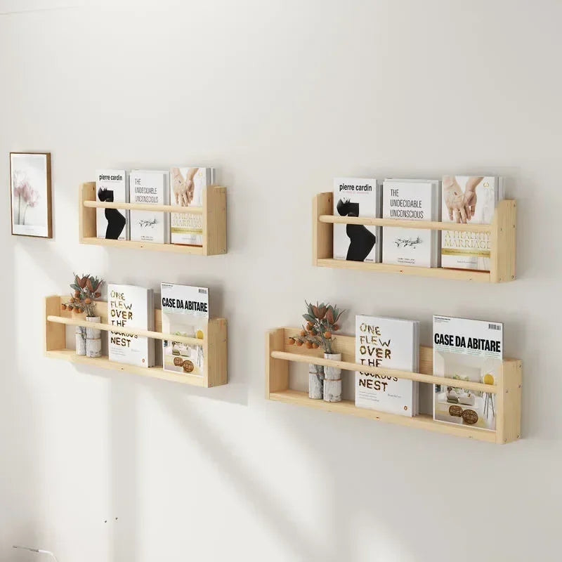 Petites étagères en bois pour chambre d’enfant