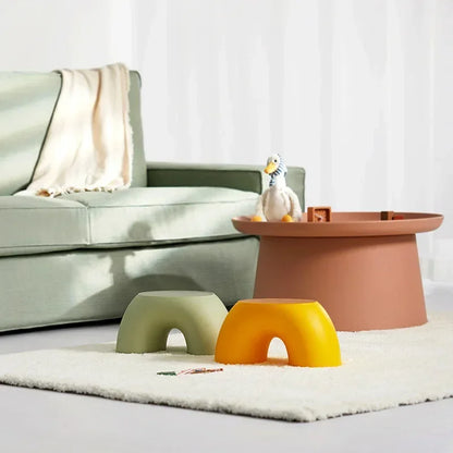 Tabourets design original en plastique