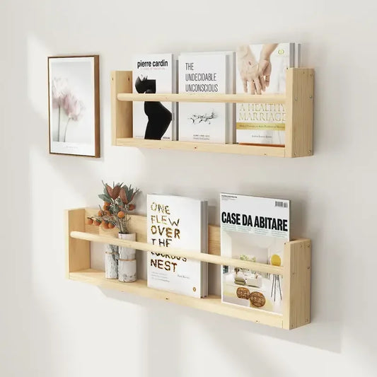 Petites étagères en bois pour chambre d’enfant