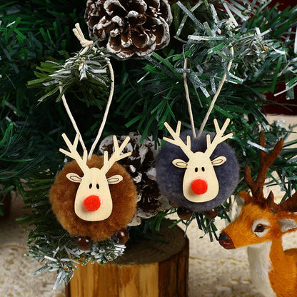 Décorations de sapin – Petits cerfs en bois et matière duveteuse